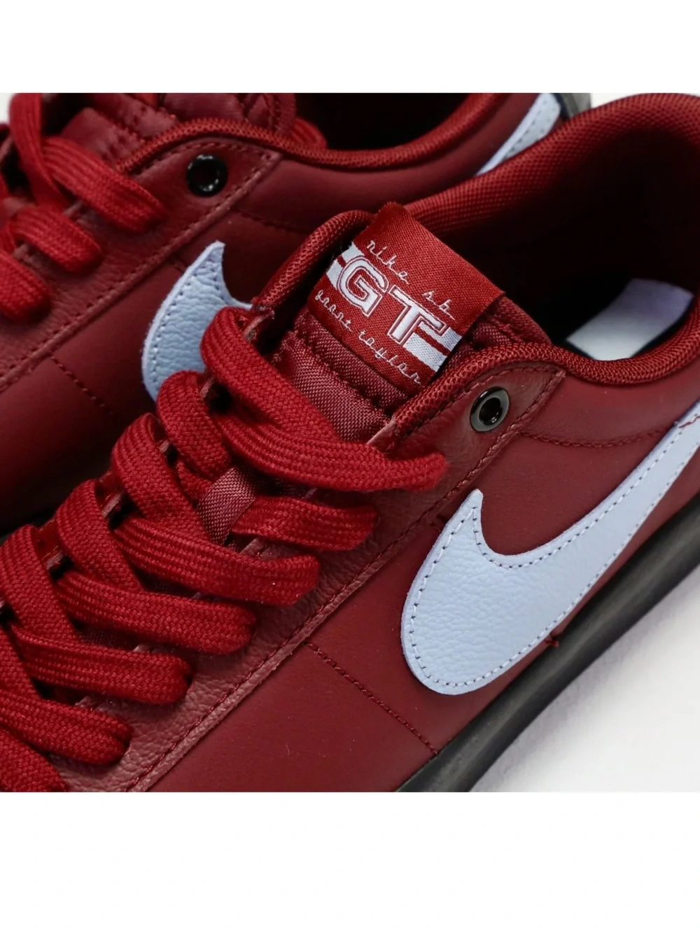 Nike SB Blazer Low Pro GT DV1226-600